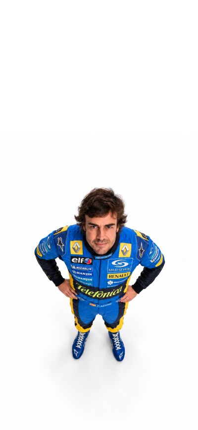 Witness Formula 1's top three drivers
GÇöMax Verstappen with a playful 'shhh' gesture, Fernando Alonso in a confident pose, and Lewis Hamilton with hands clasped
GÇökaptured in this seamless 4K matching wallpaper. Designed to span multiple iPhone screens, this exceptional F1 drivers wallpaper set beautifully showcases each legend in their iconic racing suits against a stark white background.