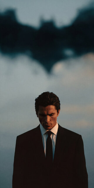 Reflective Bruce Wayne Wallpaper